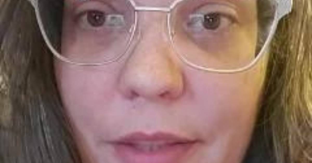close up of tiktok woman with glasses