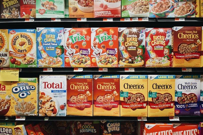 grocery store cereal aisle