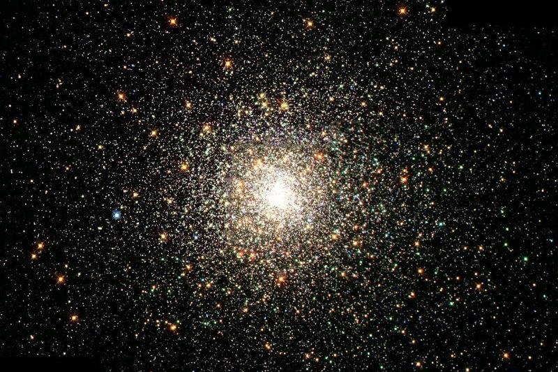 Bright Center Star Cluster captured by NASA