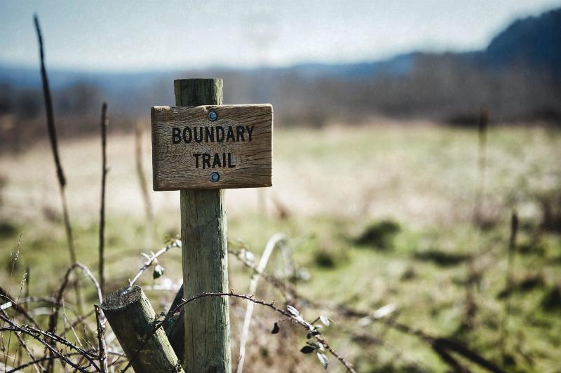 Boundary Trail sign